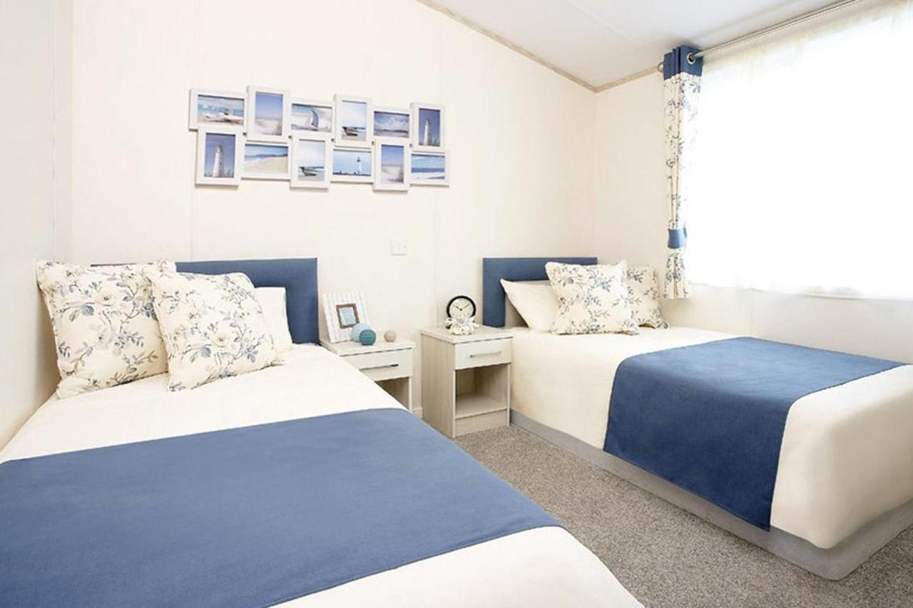 Newperran Holiday Park New Quay Екстериор снимка