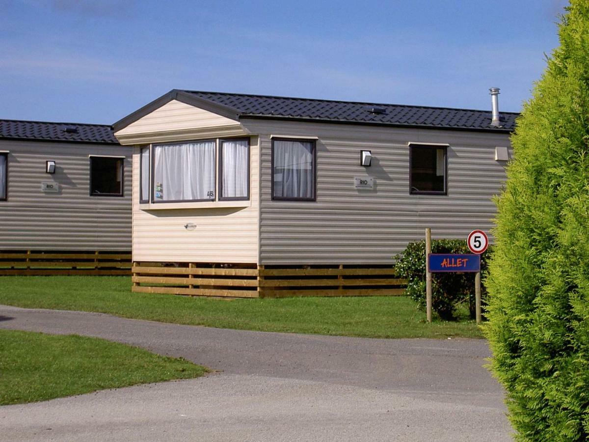 Newperran Holiday Park New Quay Екстериор снимка