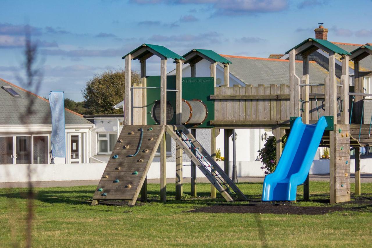 Newperran Holiday Park New Quay Екстериор снимка